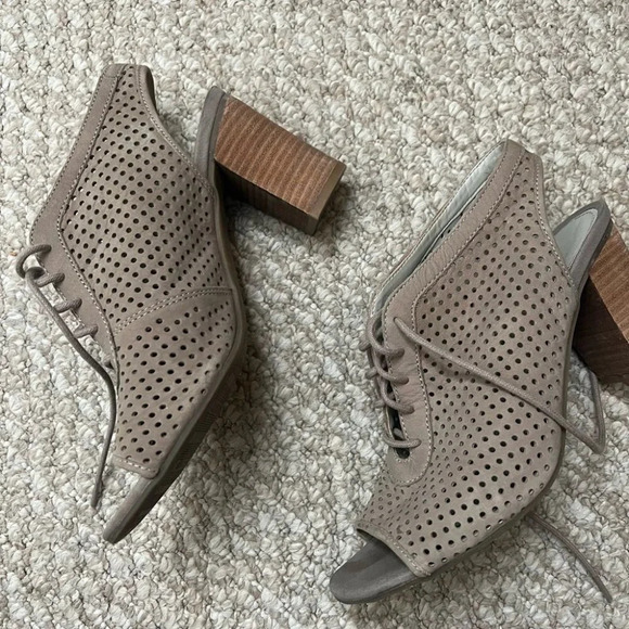 Franco sarto lace up  peep toe heels brown size 8 tan - Picture 8 of 15